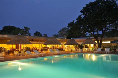 CRESTA SPRAYVIEW HOTEL (Victoria Falls) - 2026 Hotel Reviews, Photos ...