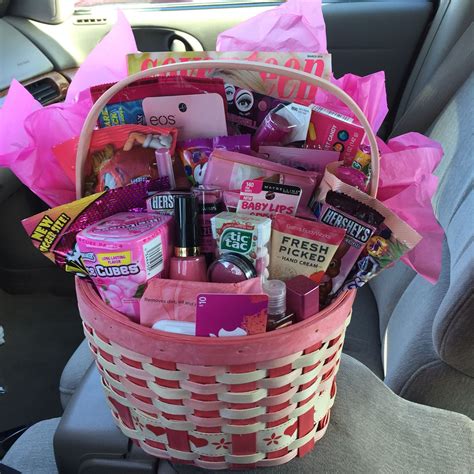 Sweet sixteen | Girl gift baskets, Birthday gift baskets, Sweet sixteen ...