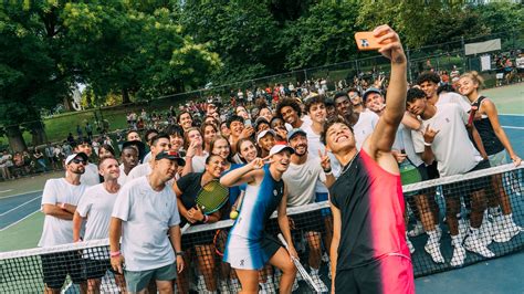 Roger Federer, Iga Świątek, and Ben Shelton surprise Brooklyn tennis ...