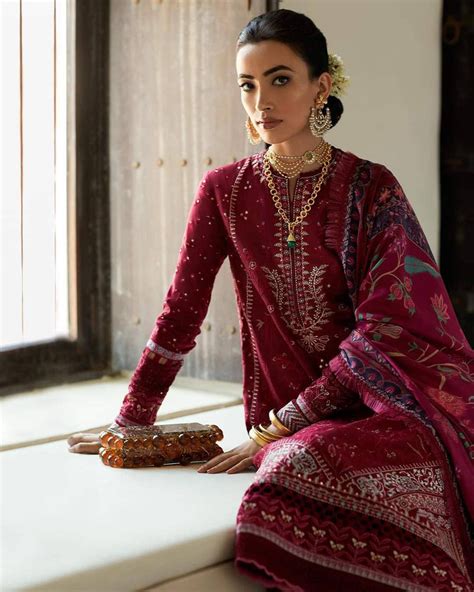 Suffuse Lawn Collection-Awwal Boutique – AWWALBOUTIQUE