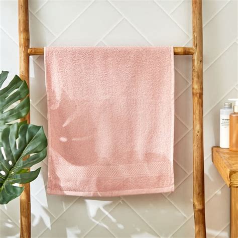 Buy Bath Towels Online @ Best Prices in India | Home Centre