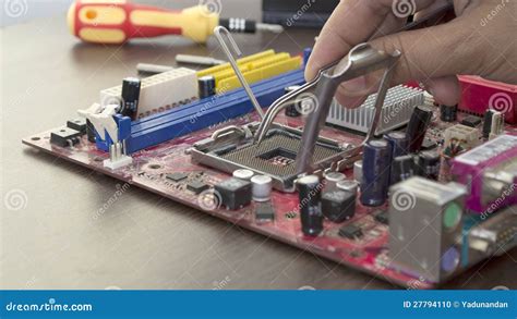 Computer Motherboard Repair 的图像结果