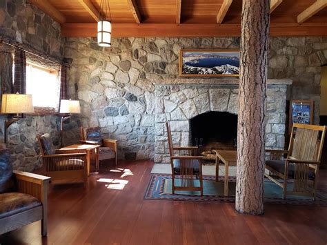 CRATER LAKE LODGE (Crater Lake National Park) - Inn Reviews & Photos ...