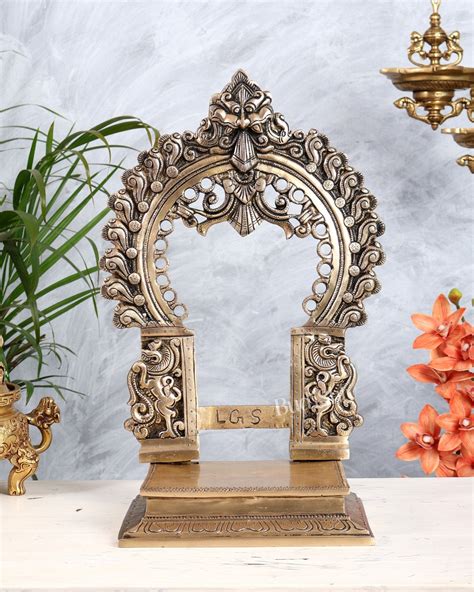 Brass Singhasan Peetha with Kirtimukha Prabhavali 16" – Budhshiv.com