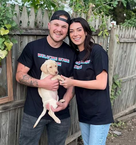 Zach Bryan Songs Brianna Chickenfry's Cohosts Reference in Diss Track ...