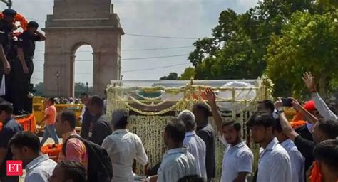 Atal Bihari Vajpayee's death: Pak delegation to attend former PM's ...