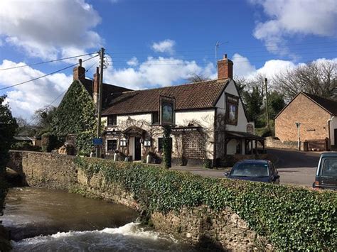 THE WHITE HORSE INN (Washford) - Inn Reviews, Photos, Rate Comparison ...