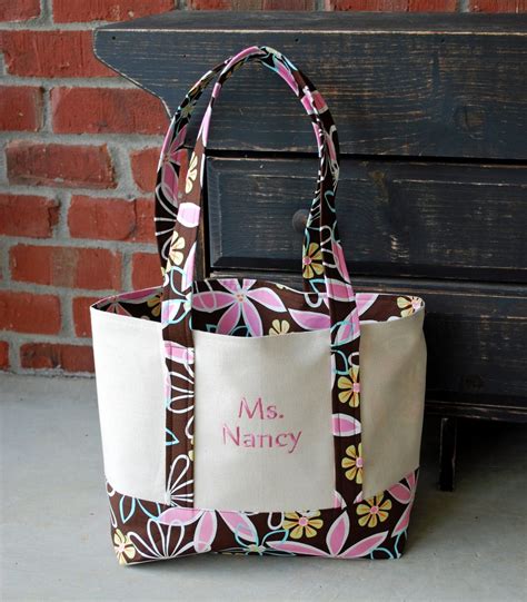 Tote Bag Tutorial | ginabeanquilts | Tote bag pattern free, Tote bag ...