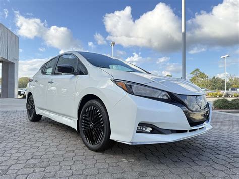 2025 New Nissan LEAF Near Baton Rouge, LA | Price LeBlanc Nissan