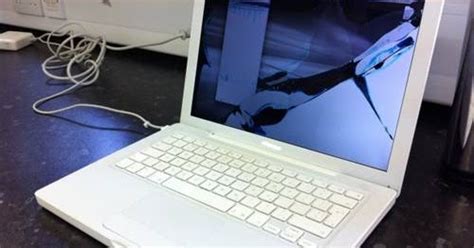Computer Laptop Screen Problems 的图像结果