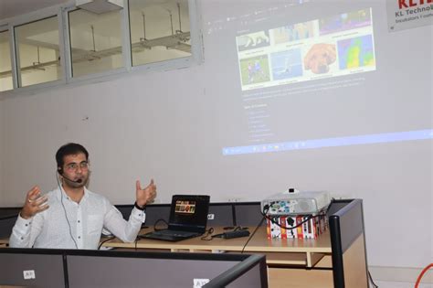 Carrier Opputunities | B.Tech IOT Program