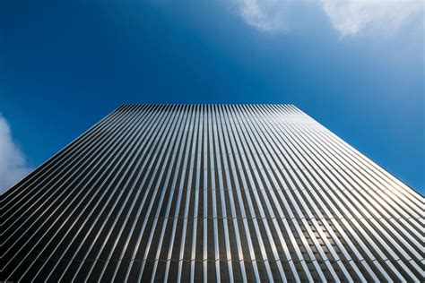 Equinix Datacenter AM4 Project - ALUCOBOND®