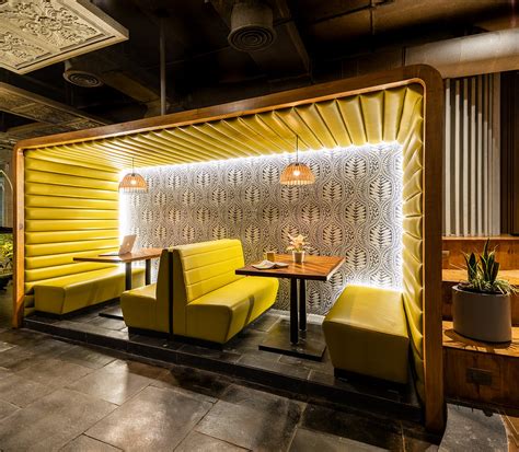 Co-working Booths at Chaurahe Ke Paar: Where Collaboration Meets Cuisine
