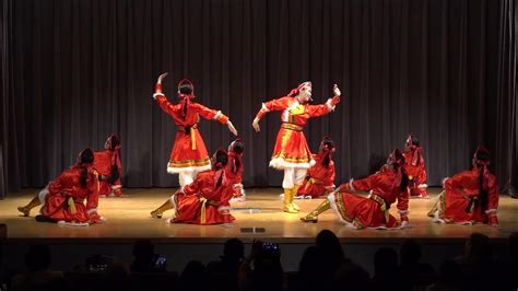 （辽阔的草原）纽约彩风舞蹈团 VAST GRASSLAND Mongolian Folk Dance from China - YouTube