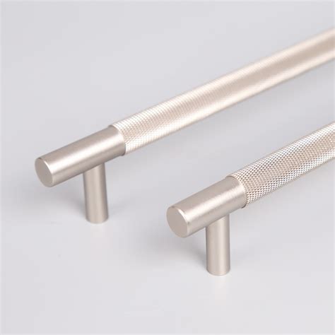 Norah Cabinet Handle – Brushed Nickel | Luxterior