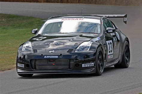 2005 Nissan 350Z Performance - Coupe 3.5L V6 Manual