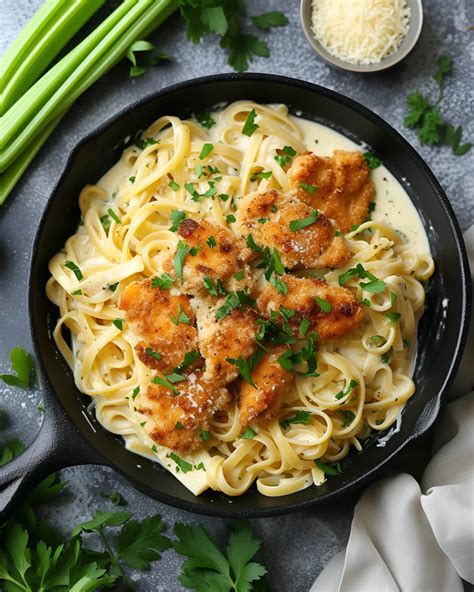 Creamy Chicken Alfredo recipe - Newsile