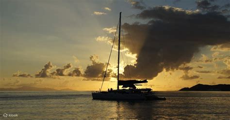 Luxury Yacht Charter Experience, Mumbai, India - Klook