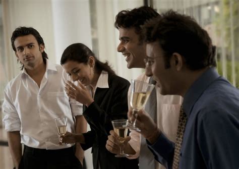 Leave Lasting Memories: 10 Classy And Useful Return Gifts for Farewell ...