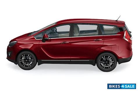 Mahindra Marazzo M2 2WD Diesel price, specs, mileage, colours, photos ...