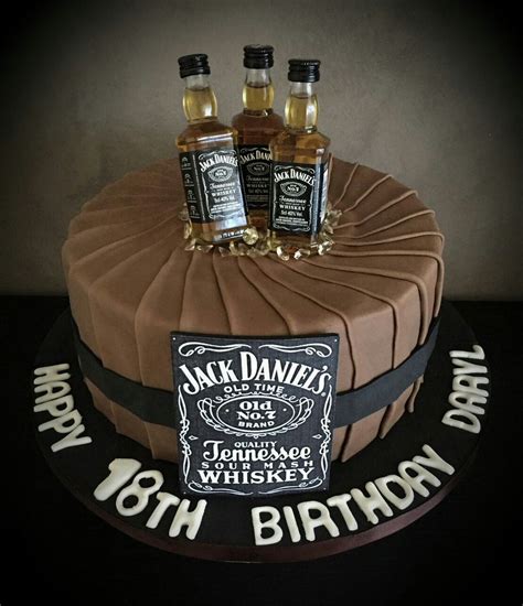 Jack Daniels birthday cake | Fondant torte geburtstag, Motivtorte ...