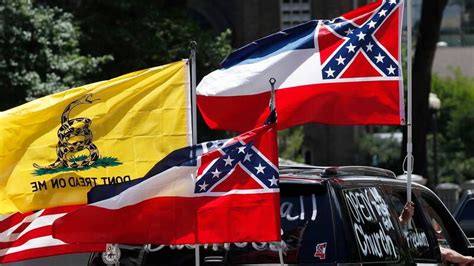 Mississippi flag: Swap ‘In God We Trust’ for Confederate symbol?