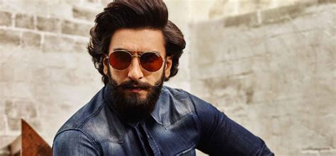 Ranveer Singh Arrives In A Private Jet With Alia Bhatt Wearing An ...