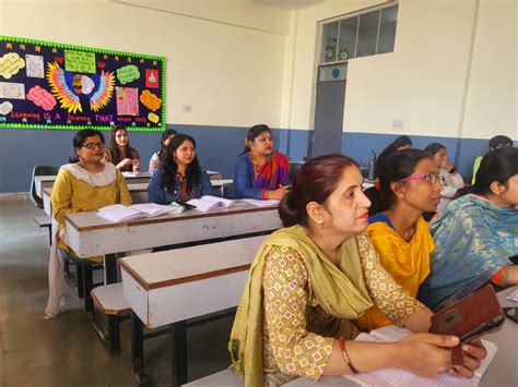 Delhi World Public School