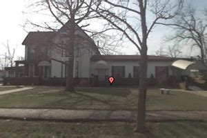 Lakin Funeral Home - Pierce City, Missouri (MO) - Funeral Flowers