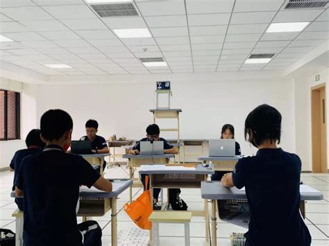 重庆第一双语学校上学期开学典礼隆重召开