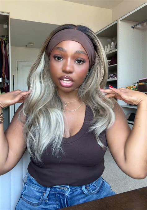 22.89K hearts, 1.31K | em sant (@emily_santtt)