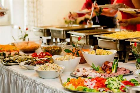 How to Design a Balanced Wedding Menu for All Guests - Divine Caterers