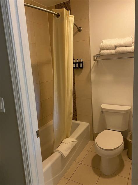 EDEN ROC INN & SUITES (Anaheim) - Motel Reviews, Photos, Rate ...