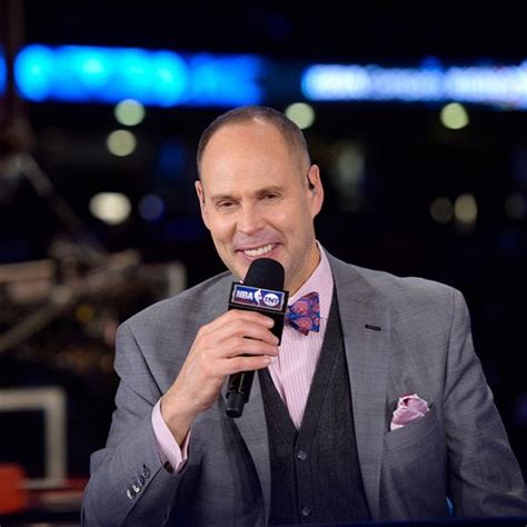 Is Ernie Johnson Jr. African American? Learn The Answer