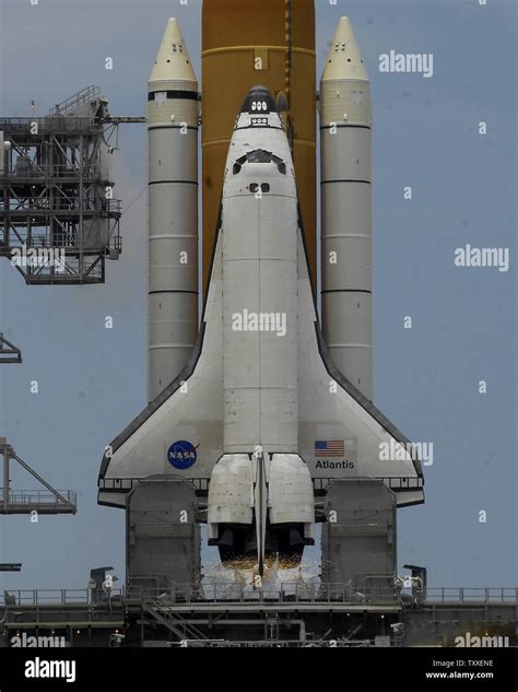 Space Shuttle Explorer NASA 的图像结果