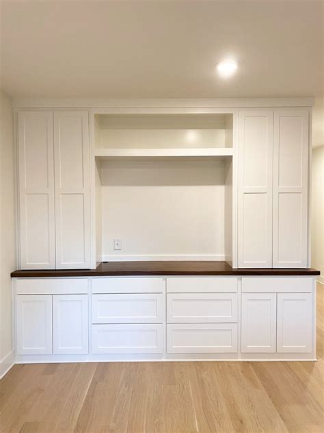 Built In Dining Room Cabinets