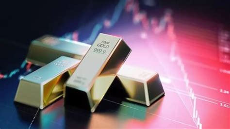 Gold Prices Surge 20.3% in 2024: Experts Predict Continued Growth in 2025