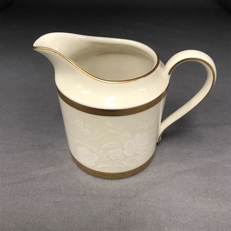 Mikasa - Antique Lace - Creamer Large - Echo's China