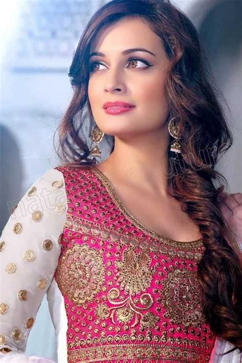 Dia Mirza | Biography, Affairs, Best Movies, Struggles, Fact