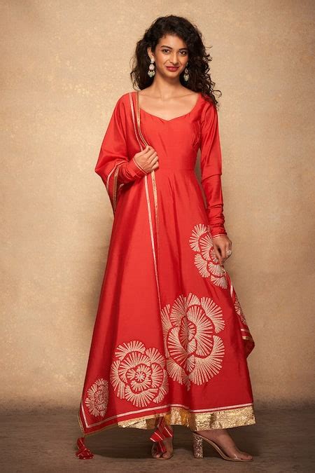 Buy Red 100% Pure Chanderi Silk Embellished Placement Patti Rose ...