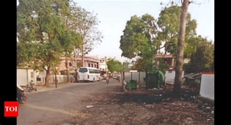 Dues Cleared, Cleanup Begins | Lucknow News - Times of India