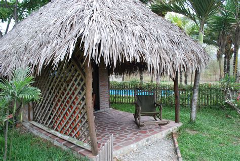 File:Cabana (structure).jpg - Wikimedia Commons