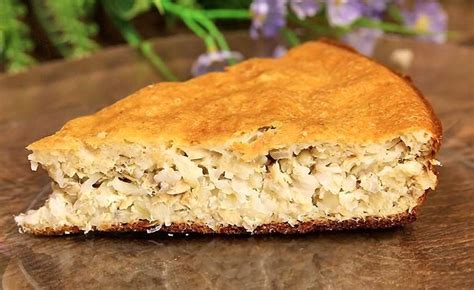 Заливной пирог с рисом и рыбой: рецепт