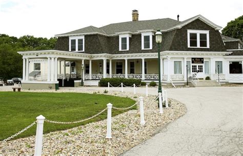 RIA Self-Guided Tour: Arsenal Golf Club House | Article | The United ...