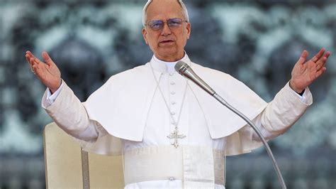 Pope Leo Chicago mass during Trump military parade? See time, stream