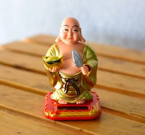 India Gardening Solar Powered Laughing Buddha with Waving Fan, Swing ...