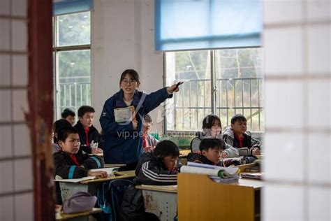 贵州毕节：接力支教二十载 情暖大山娃-人民图片网