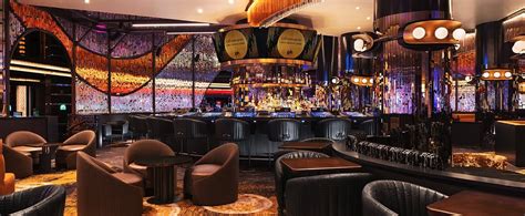 GLASS BAR AT VEGAS PLANT HOLLYWOOD (2025) All You Need to Know BEFORE ...