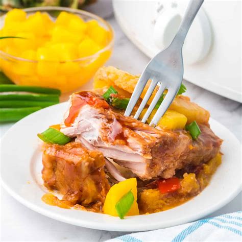 Slow Cooker Hawaiian Pork Chops