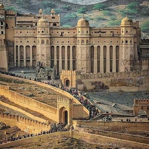 Tour Guide In Agra | Tour Guide Services In Agra | Taj Mahal Tour Guide